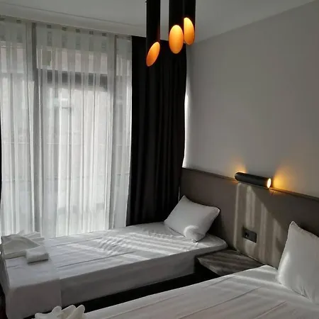 Sisli Apartment, 2 Bedrooms, 250 M Metro, New Modern